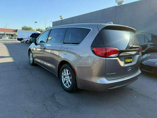 2017 Chrysler Pacifica LX