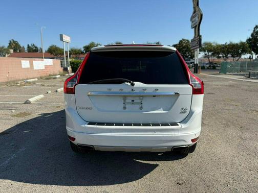 2016 Volvo XC60 T6 Drive-E