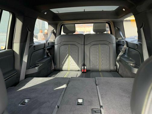 2026 Rivian R1S Dual Motor Standard Pack