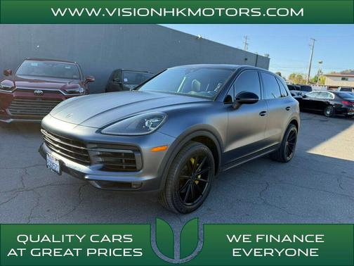 Quartzite Metallic 2019 Porsche Cayenne Cayenne