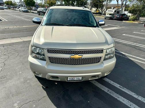 2014 Chevrolet Suburban 1500 LTZ