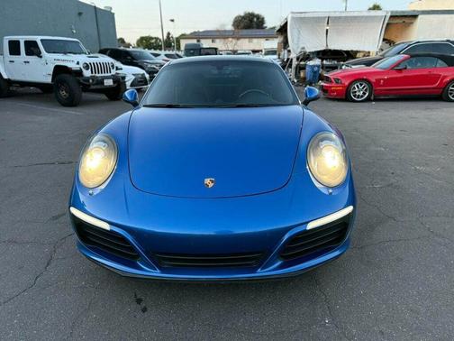 2017 Porsche 911 Carrera