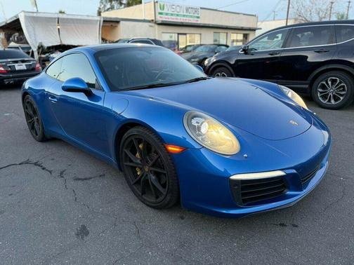2017 Porsche 911 Carrera