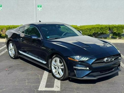 2021 Ford Mustang EcoBoost