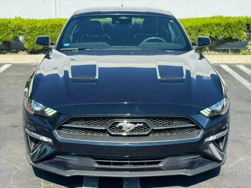 2021 Ford Mustang EcoBoost