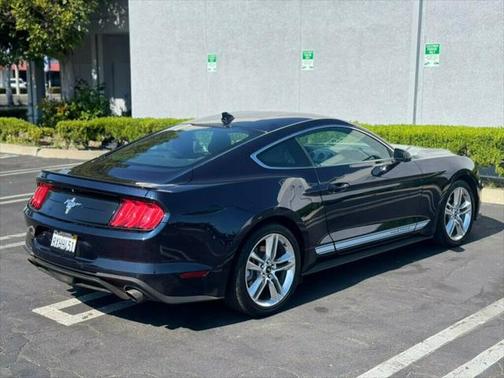 2021 Ford Mustang EcoBoost