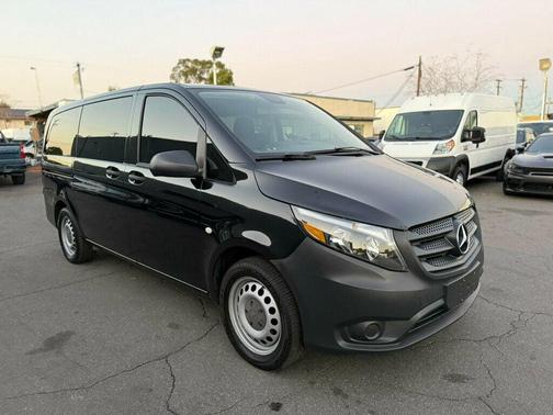 2019 Mercedes-Benz Metris Base