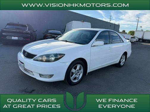 Super White 2005 Toyota Camry Base