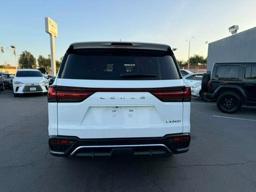 2023 Lexus LX 600 Base