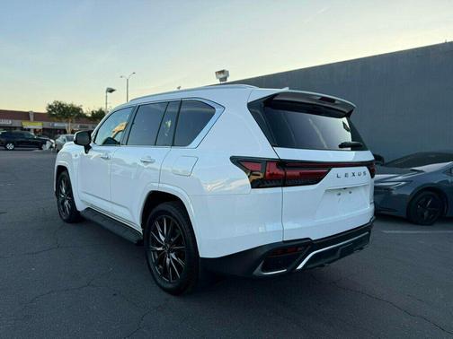 2023 Lexus LX 600 Base