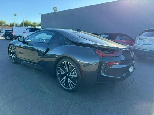 2019 BMW i8 