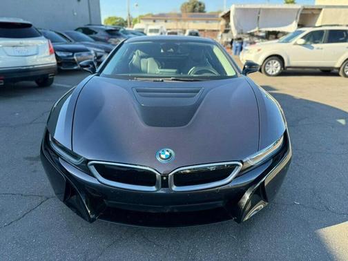 2019 BMW i8 