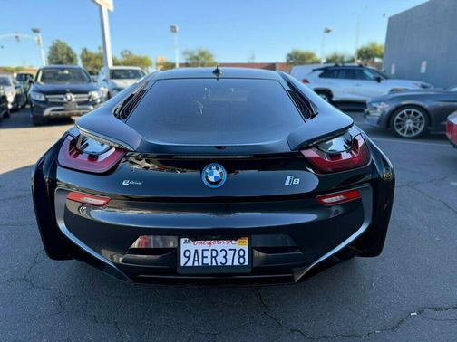 2019 BMW i8 