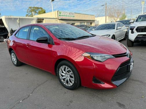 2018 Toyota Corolla LE