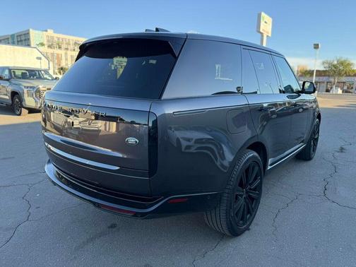 2023 Land Rover Range Rover P400 SE