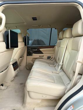 2016 Lexus LX 570 Base