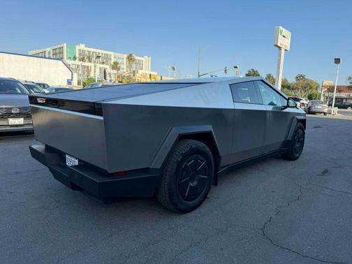Ultra-Hard Stainless Steel 2025 Tesla Cybertruck All-Wheel Drive