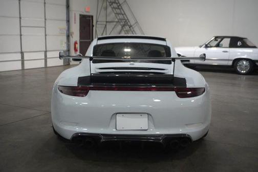 2015 Porsche 911 Carrera 4S