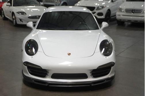 2015 Porsche 911 Carrera 4S