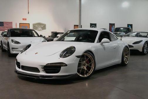 2015 Porsche 911 Carrera 4S
