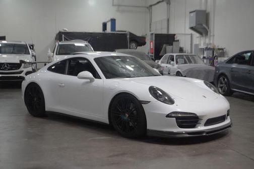 2015 Porsche 911 Carrera 4S