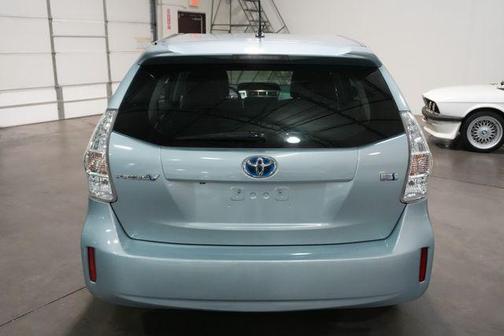 2012 Toyota Prius v Five