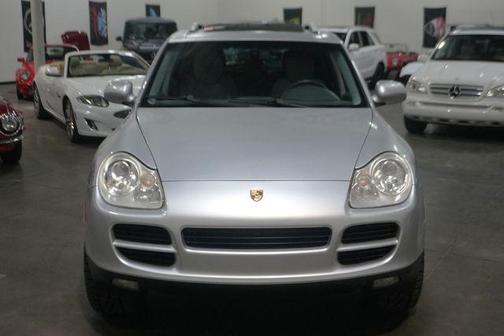 2004 Porsche Cayenne Cayenne