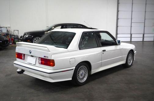 1991 BMW M3 Base