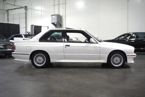 1991 BMW M3 Base