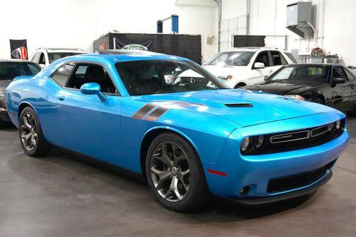 2015 Dodge Challenger SXT Plus