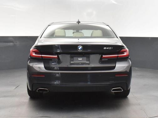Dark Graphite Metallic 2022 BMW 540 i