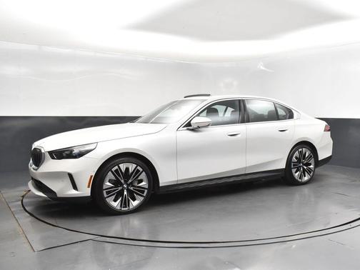 2024 BMW 540 i xDrive