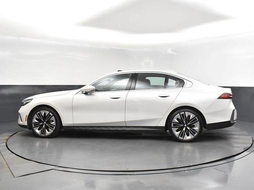 2024 BMW 540 i xDrive