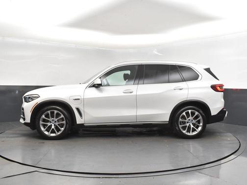 2022 BMW X5 PHEV xDrive45e