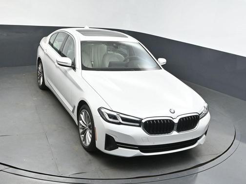 2021 BMW 540 i