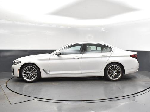 2021 BMW 540 i