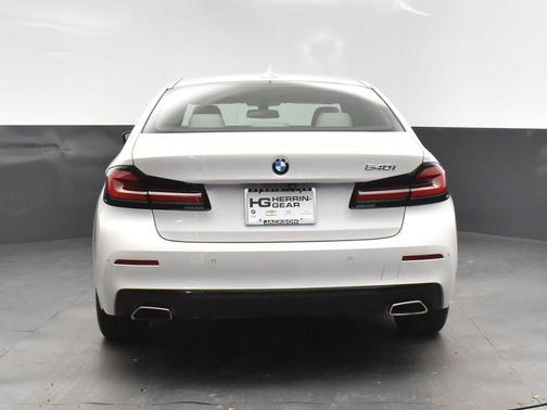 2021 BMW 540 i