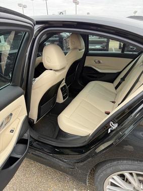 2023 BMW 330 i xDrive