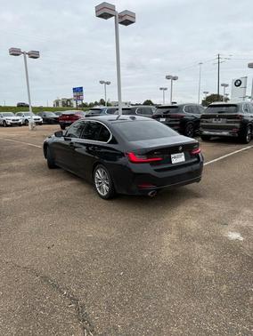2023 BMW 330 i xDrive