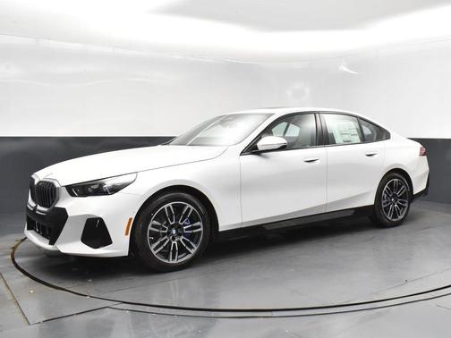 2025 BMW 530 i