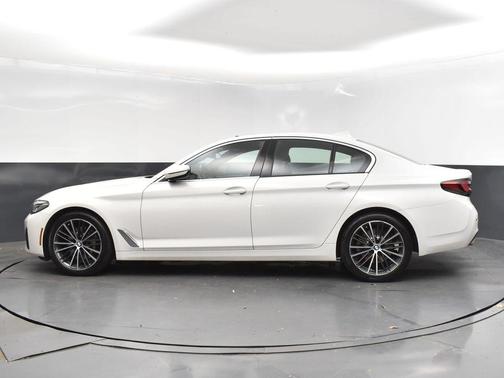 2022 BMW 530 i