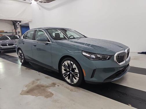 2024 BMW 530 i