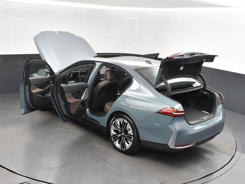 2024 BMW 530 i