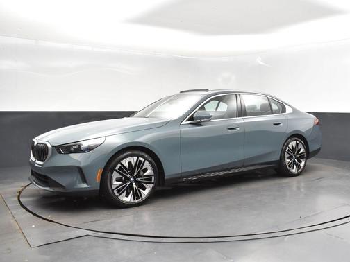 2024 BMW 530 i