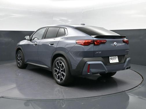 2025 BMW X2 xDrive28i