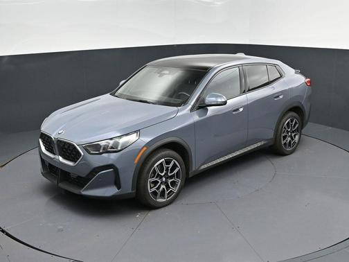 2025 BMW X2 xDrive28i