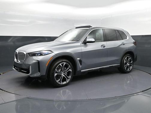 Gray Metallic 2026 BMW X5 sDrive40i