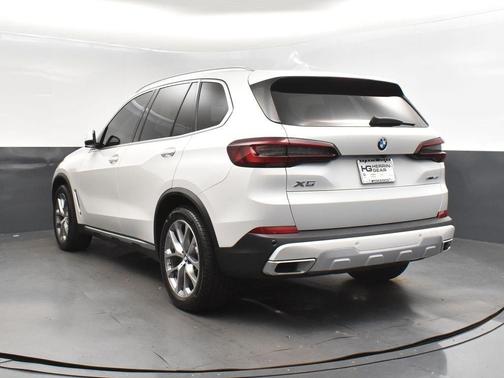 2023 BMW X5 sDrive40i