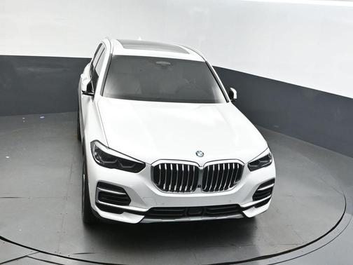 2023 BMW X5 sDrive40i