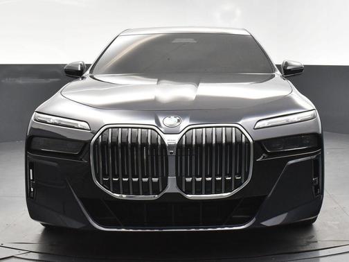 2023 BMW 760 760i xDrive